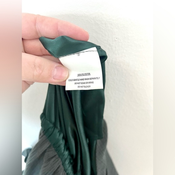 Princess Polly Dark Green Long Sleeve Ruffle Romper Size Small - Picture 11 of 12